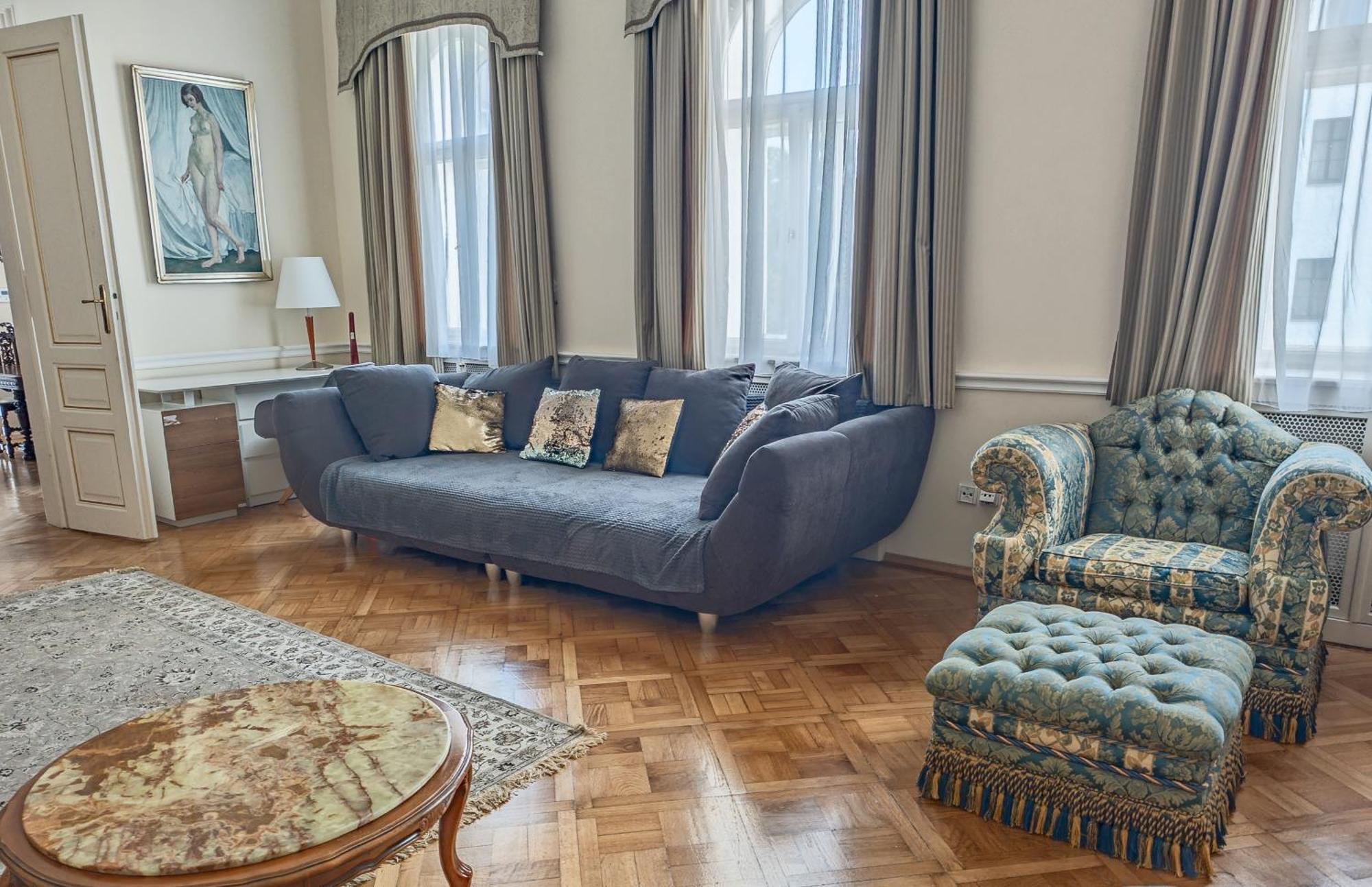 Villa Unique Location With Hot-tub, Terrace And Garden Prag