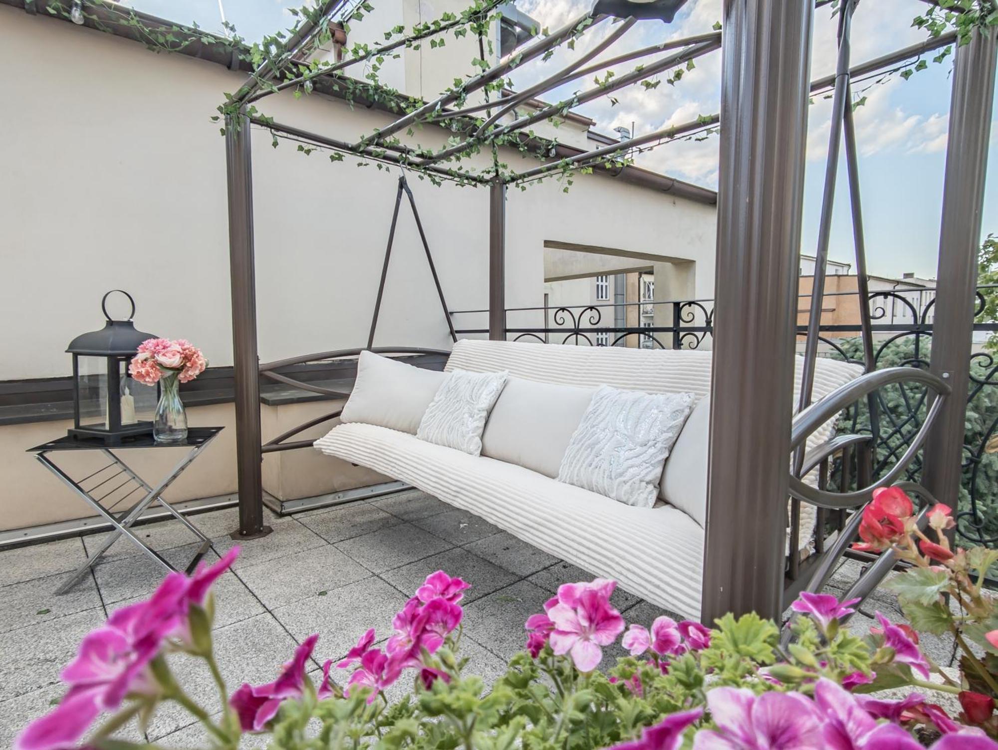 Villa Unique Location With Hot-tub, Terrace And Garden Prag